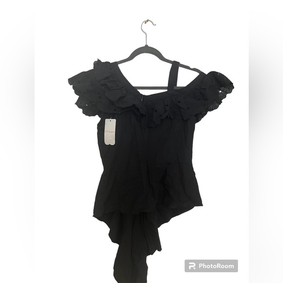 NWT asymmetrical top S - Picture 2 of 8